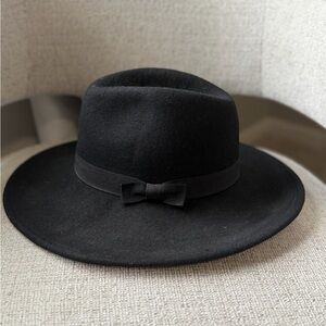 Classic Black Wool Wide-Brim Fedora Hat